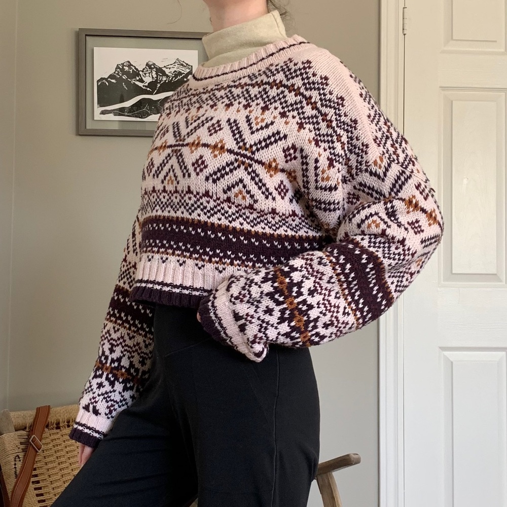 Cropped chunky knit sweater